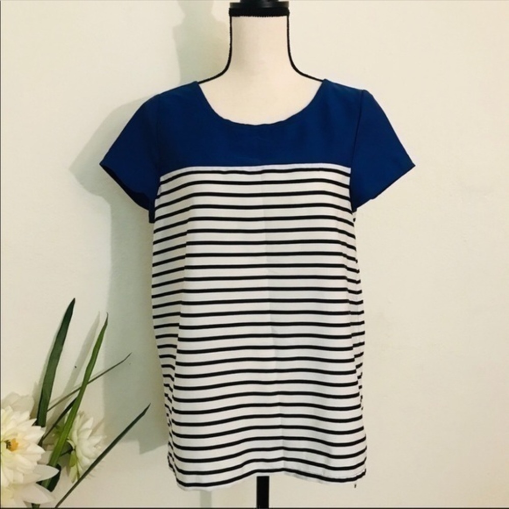 Gap Women Top Size small
